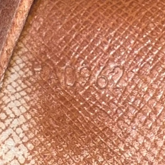 Louis Vuitton Monogram Card Holder Wallet - Picture 5 of 5